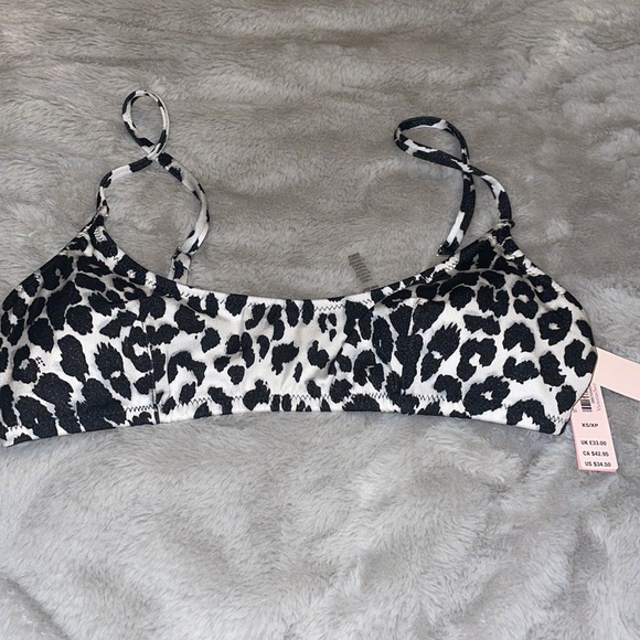 Victoria's Secret Other - NWT Victoria secrets swim